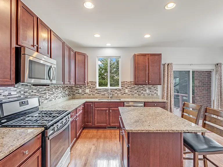44843 Stockton Dr — Photo 7