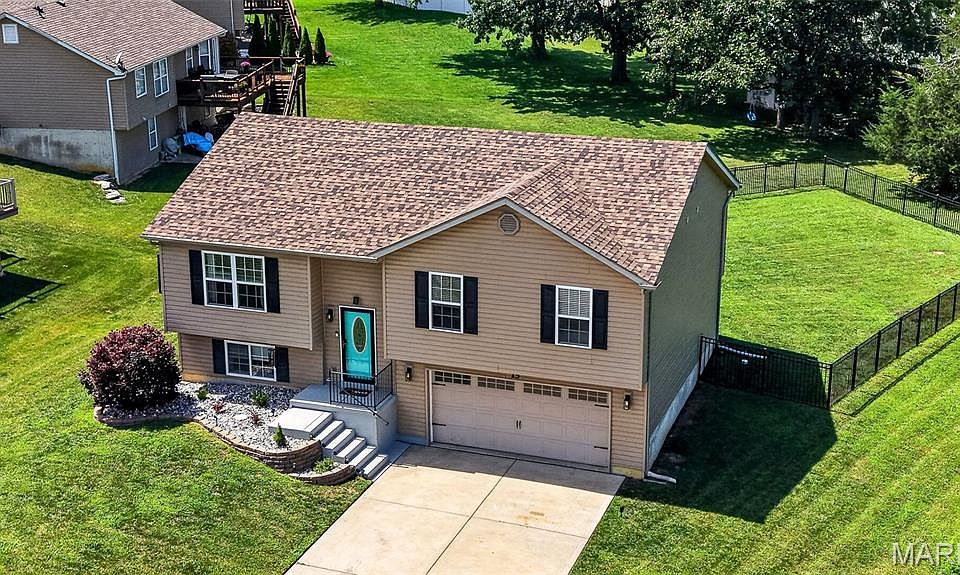 1st image of 15 Fredde Ct