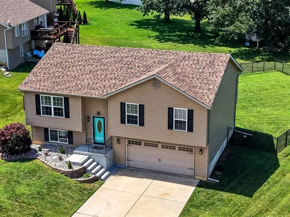 15 Fredde Ct, Wentzville, MO 63385