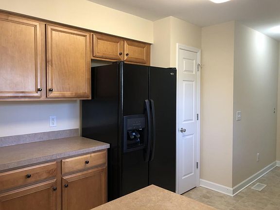 3rd image of 213 Mallard Creek Dr
