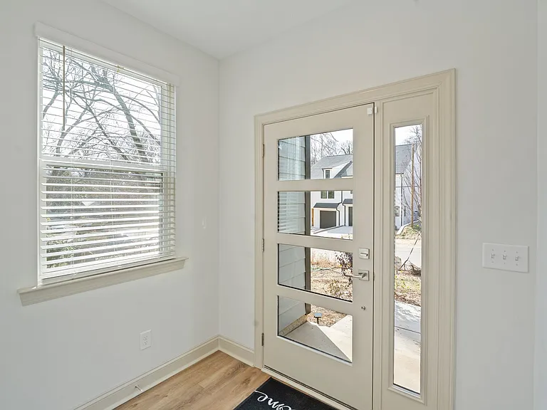 1318 Condon St — Photo 3
