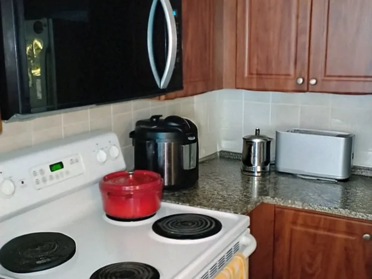 30 Grand Trunk Cres #30 — Photo 2