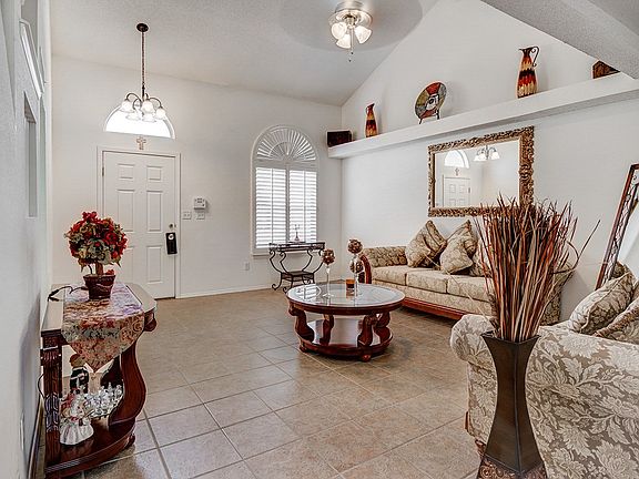 2nd image of 12645 Tierra Tigre Ave