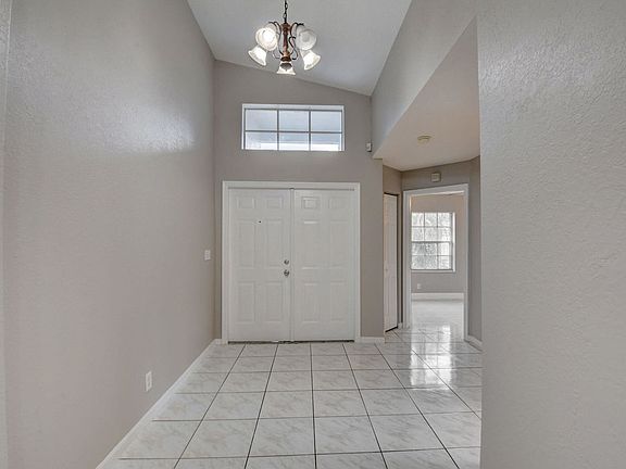 4th image of 2674 Franklin Park Dr