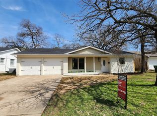 1709 Barron Ln, Fort Worth, TX 76112