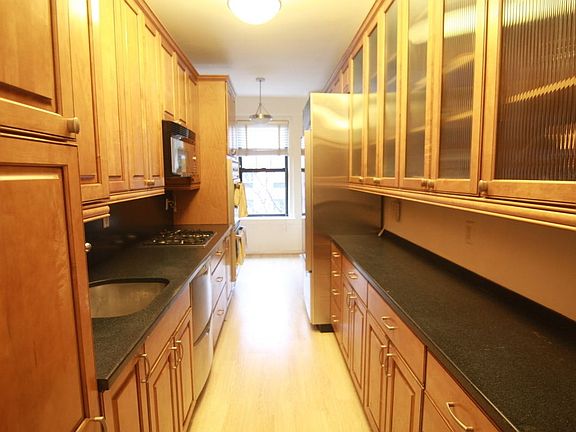 5th image of 43 Avenue A #3E