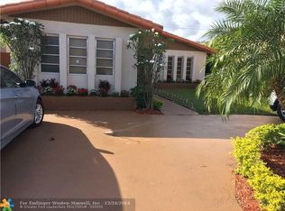 580 South Dr, Miami Springs, FL 33166