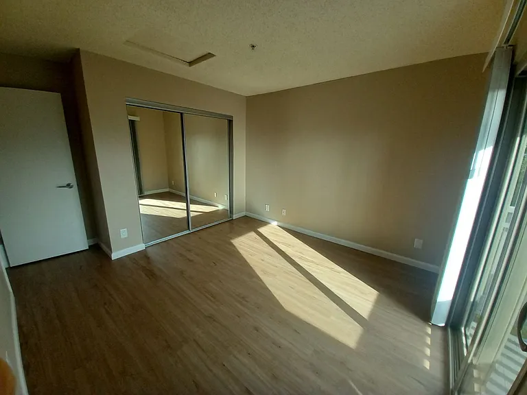 Sea Breeze Apartments for rent in Marina, CA — Photo 19