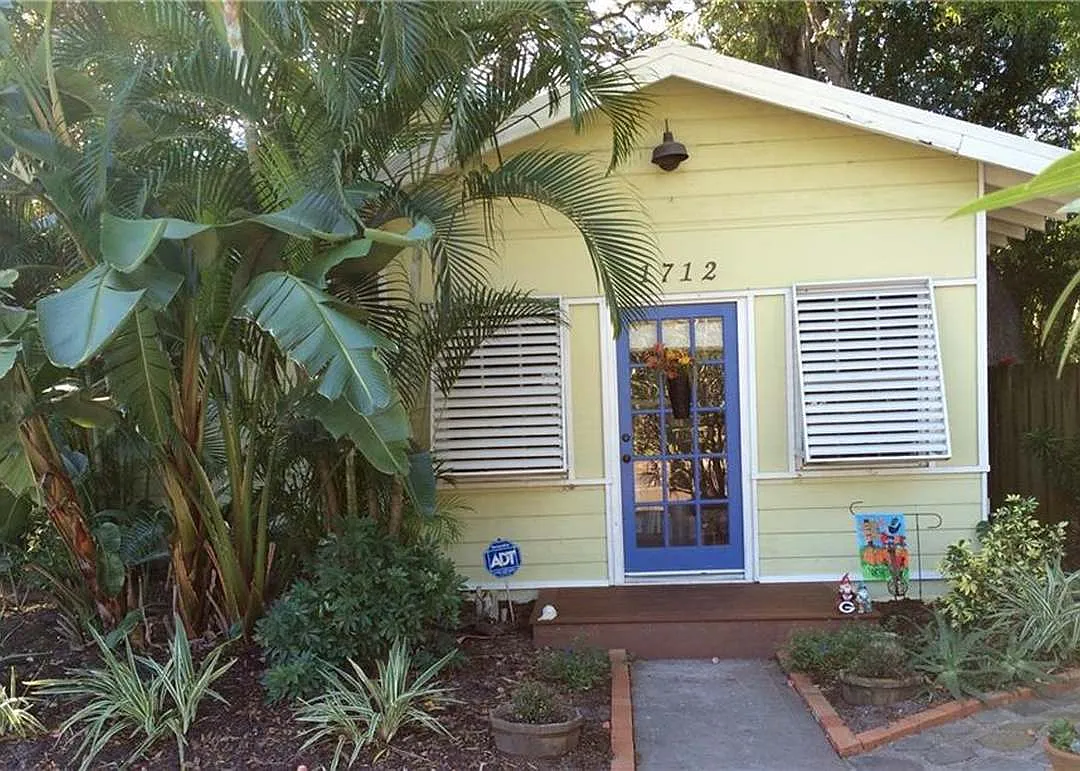 2 bed, 988 sqft, $1,000 — Photo 1