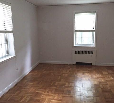 5th image of 5 Chateaux Cir