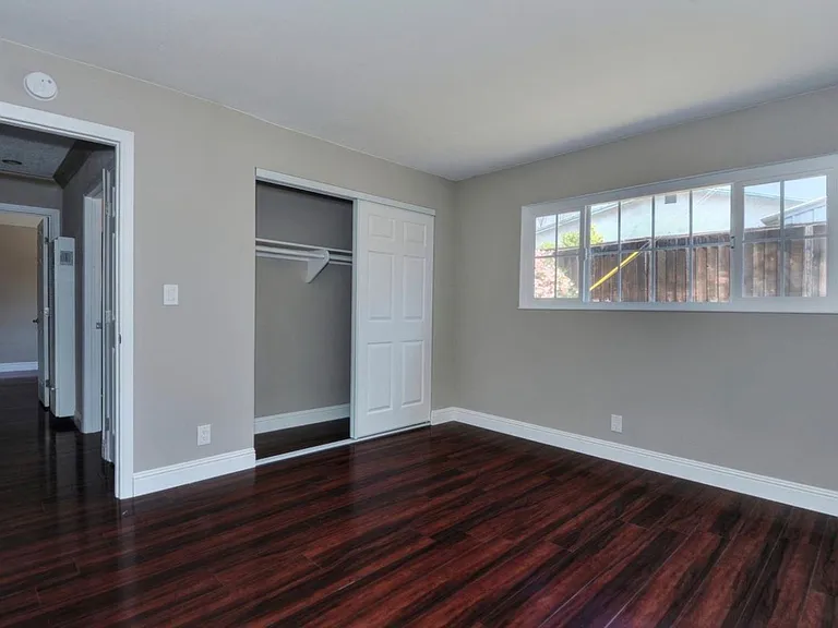 458 Holly Way — Photo 8