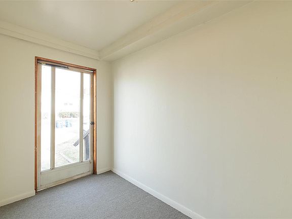 5th image of 120 E Acton Ave