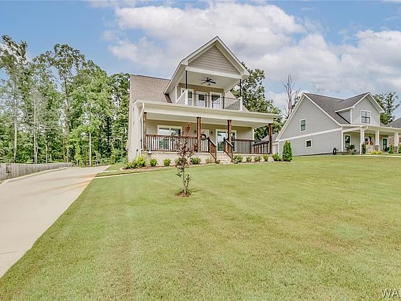 2nd image of 10631 Hidden Woods Ln