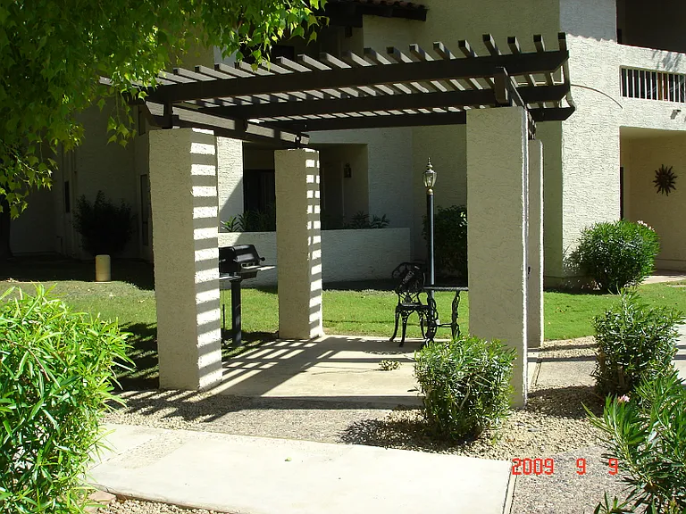 8651 E Royal Palm Rd — Photo 2