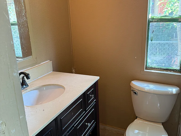 809 Heritage Ct — Photo 5