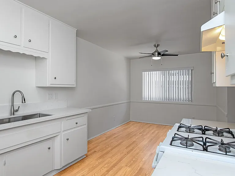 132 N Sinclair Ave — Photo 13