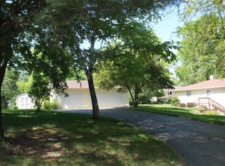W9466 Beach Ct, Cambridge, WI 53523