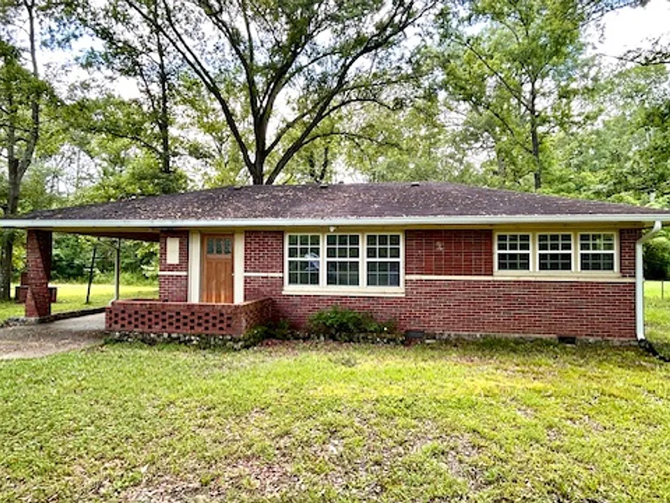 135 Haywood Valley Rd