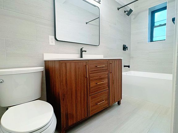 4th image of 22-27 76th St #3B
