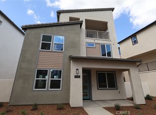 27322 Bear Paw Ln, Valencia, CA 91381