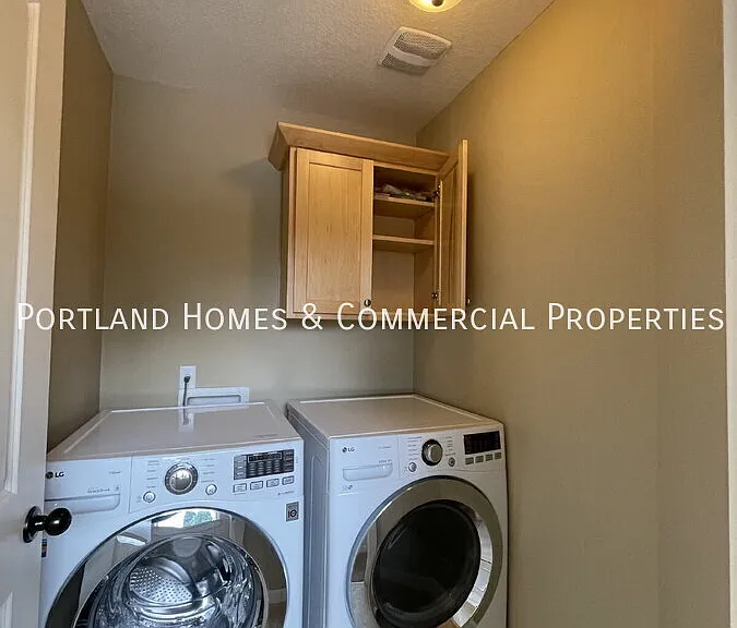 8814 N Curtis Ave — Photo 12