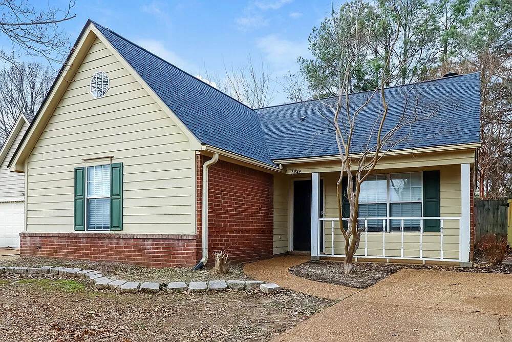 3 bed, 2.0 bath, 1235 sqft, $1,650 — Photo 3