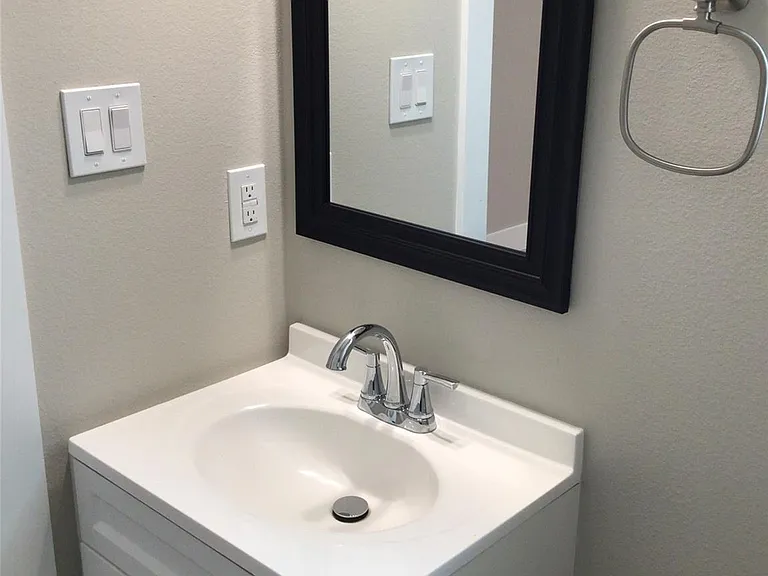 2109 Marnel Rd #B — Photo 22