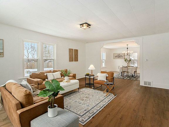 5th image of 303 Highland Ave