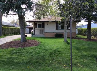 6936 Revere Rd, Racine, WI 53402