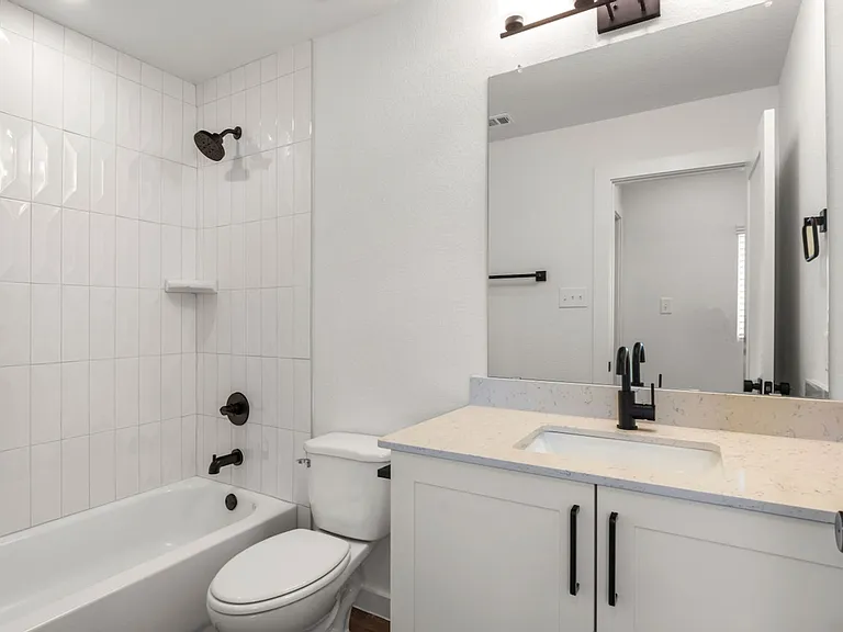 1864 N Dry Cherry Ln — Photo 12