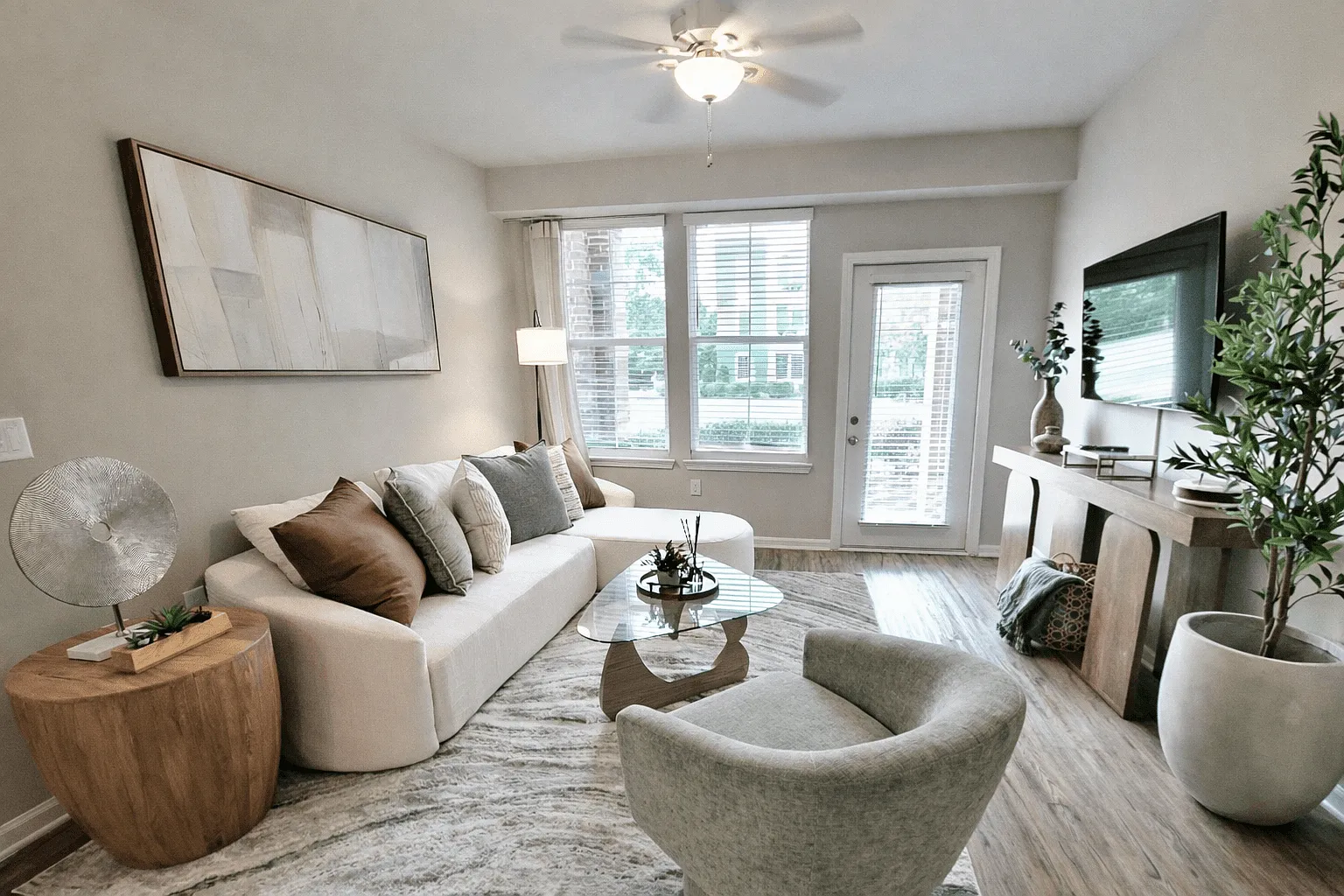 TRAILSIDE VERDAE APARTMENTS — Photo 4