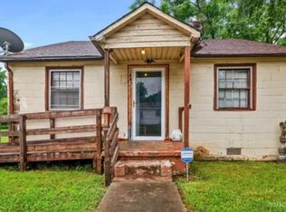441 N Tradd St, Statesville, NC 28677