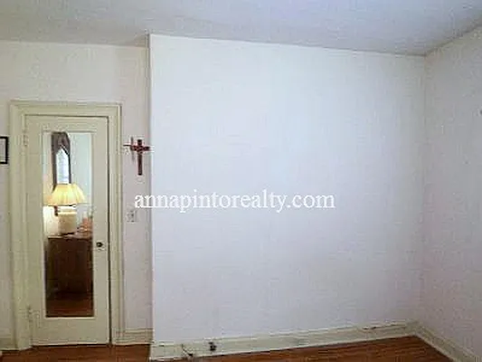 Sold by Anna Pinto Realty | media 41