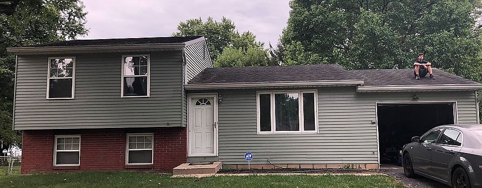 1st image of 270 Fenster Dr