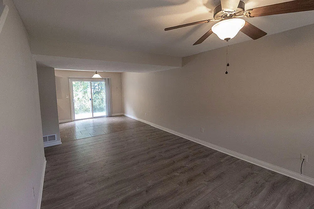 4 bed, 3.0 bath, 1348 sqft, $1,575 — Photo 4