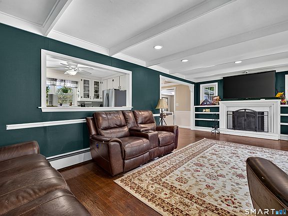 5th image of 272 Whalehead Road