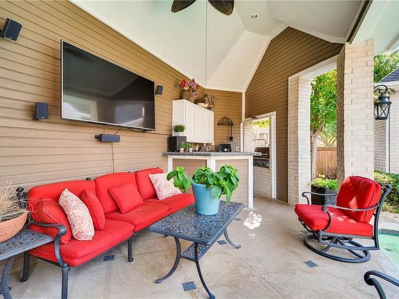 5th image of 6005 Highland Hills Ln