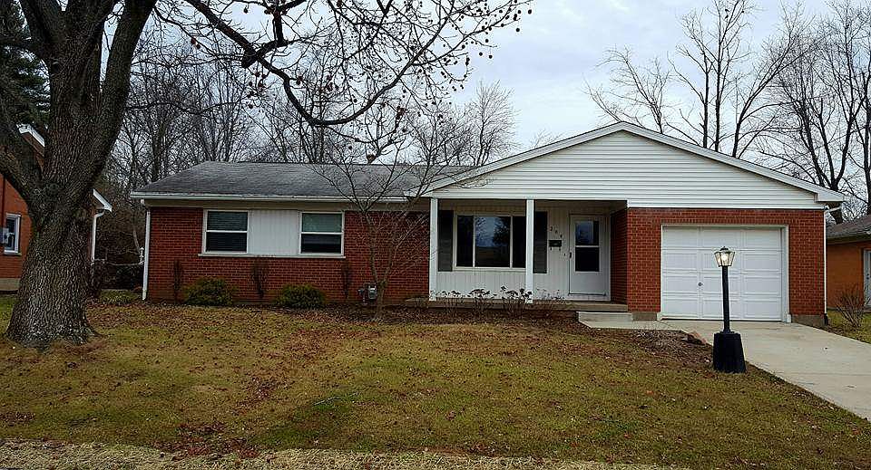 1st image of 204 Center Park Dr