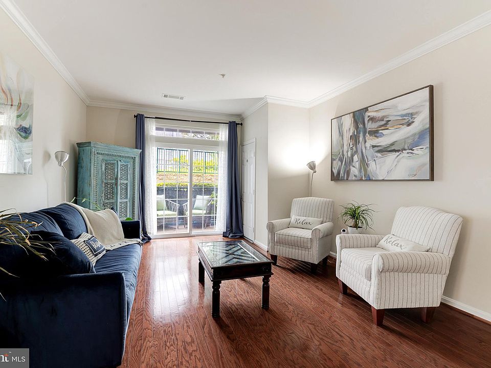 1st image of 2465 Army Navy Dr #1-111