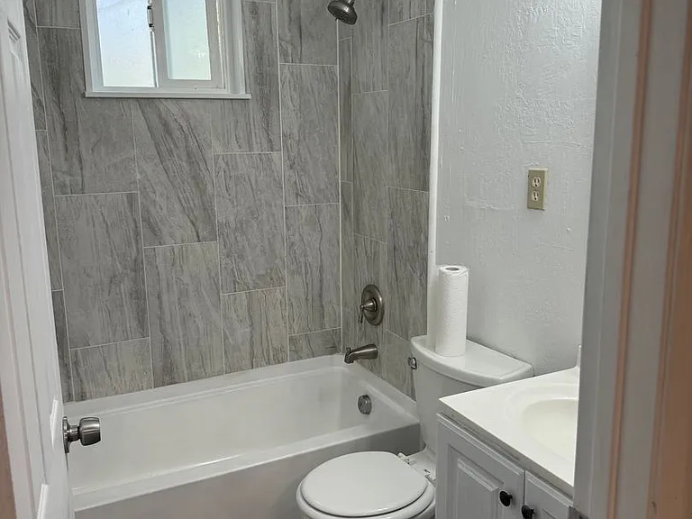 2124 Ethan Way — Photo 2