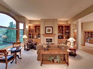 10146 Trotters Path, Eden Prairie, MN 55347