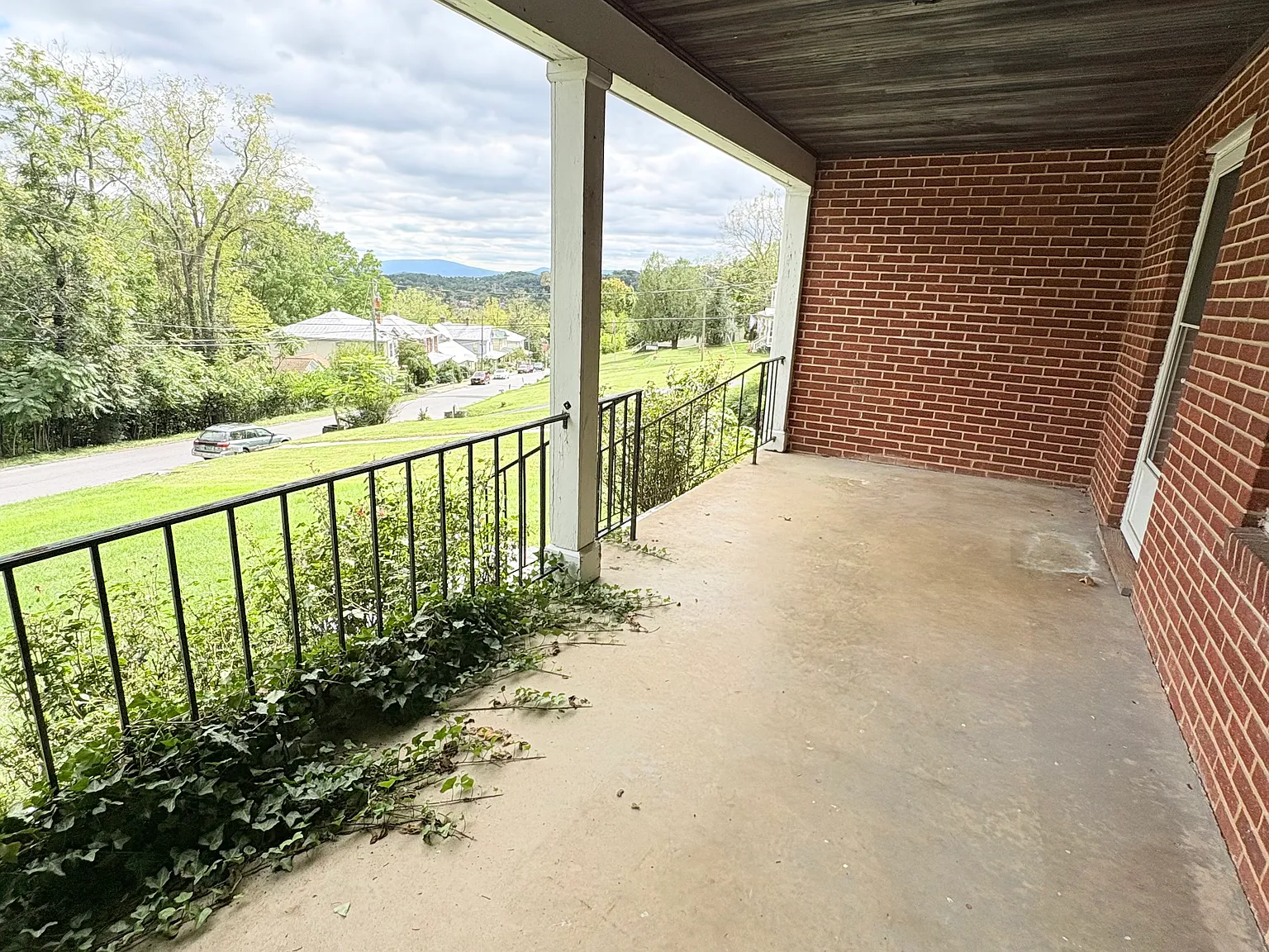 4 bed, 1500 sqft, $1,895 — Photo 3