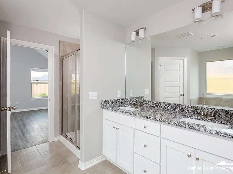 5924 W Mecklin St — Photo 29