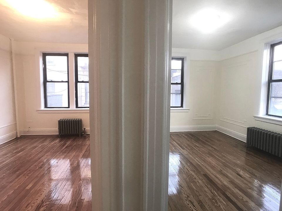 2nd image of 31-12 33rd St #3