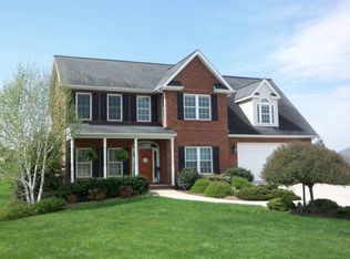 271 Comfort Ct, Harrisonburg, VA 22802