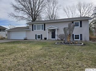 419 Quincy Rd, Carthage, IL 62321