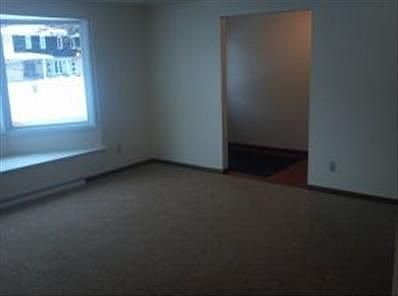 5th image of 674 Laverne Dr