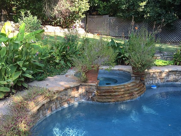 3rd image of 7517 Canyon Crest Ct