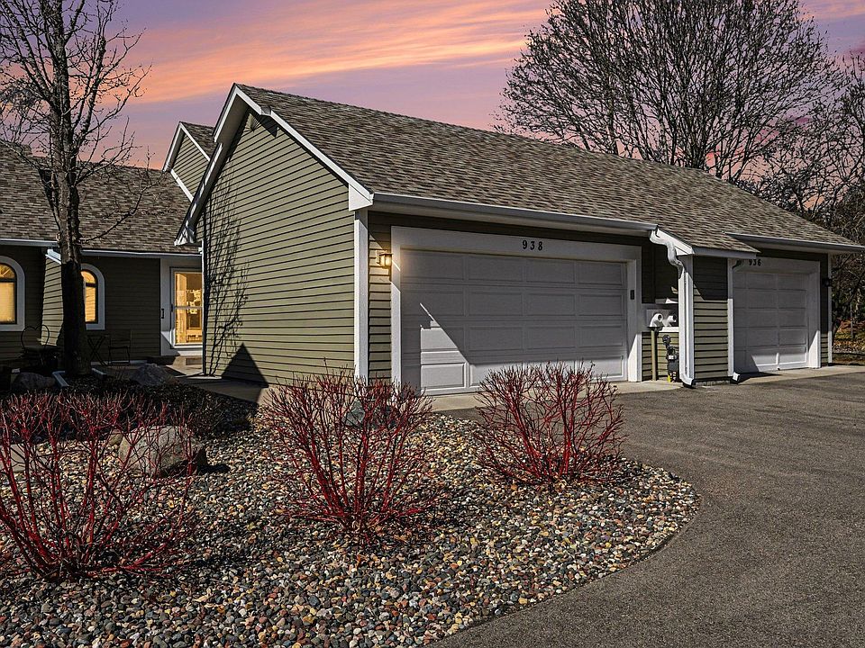 1st image of 938 Winterberry Dr