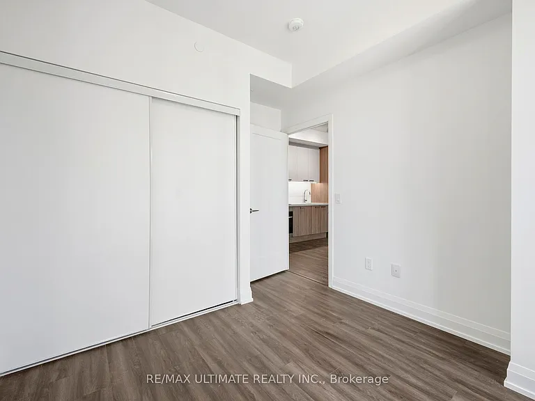 20 Soudan Ave #3411 — Photo 23